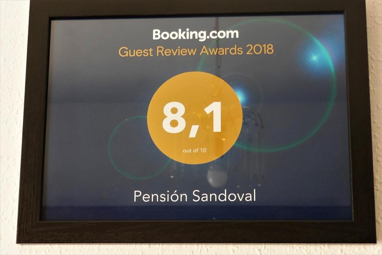 לאון Pension Sandoval מראה חיצוני תמונה